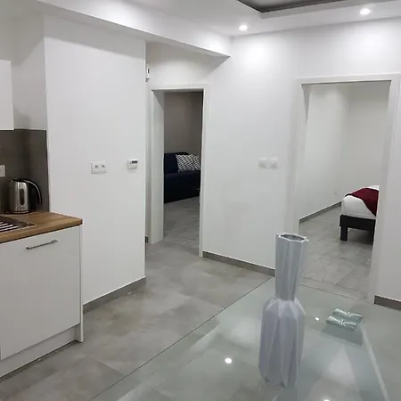 Апартаменты De La Gare *